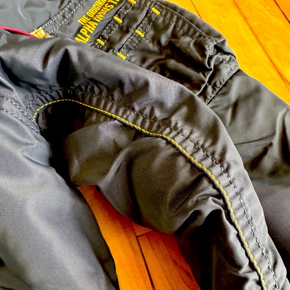 Alpha Industries PON000258 bomber XL Winter Coat - Picture 8 of 12